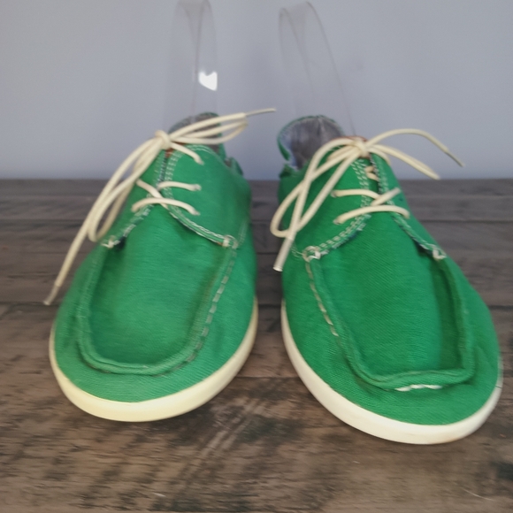 OluKai Heleuma Canvas Loafers with Step On Heels NWOT/B - Picture 2 of 5